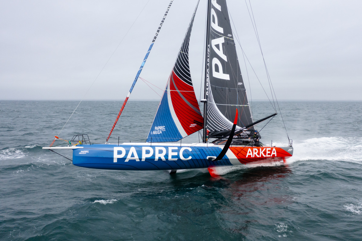 Première navigation de l'IMOCA Paprec Arkéa : un moment MAGIQUE !