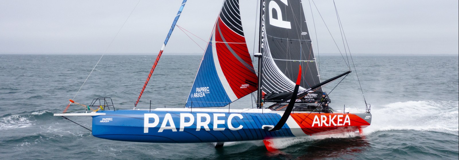 Première navigation de l'IMOCA Paprec Arkéa : un moment MAGIQUE !