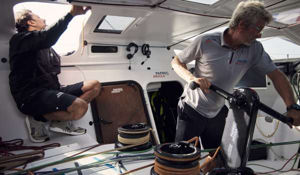 Transat Jacques Vabre - jour 6 : Yoann et Yann ont mis le clignotant vers l’Ouest