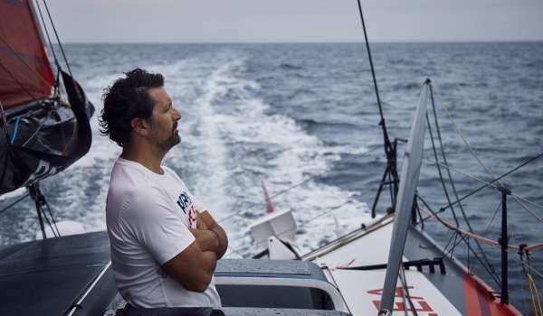 Retour à La Base: première en solitaire en IMOCA pour Yoann Richomme !